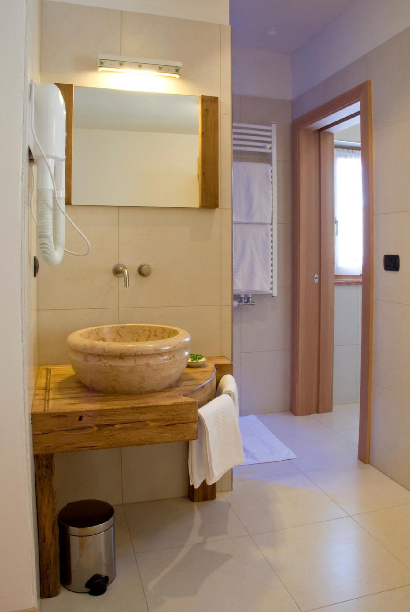 Agritur Golden Pause Villa Ton Bagian luar foto