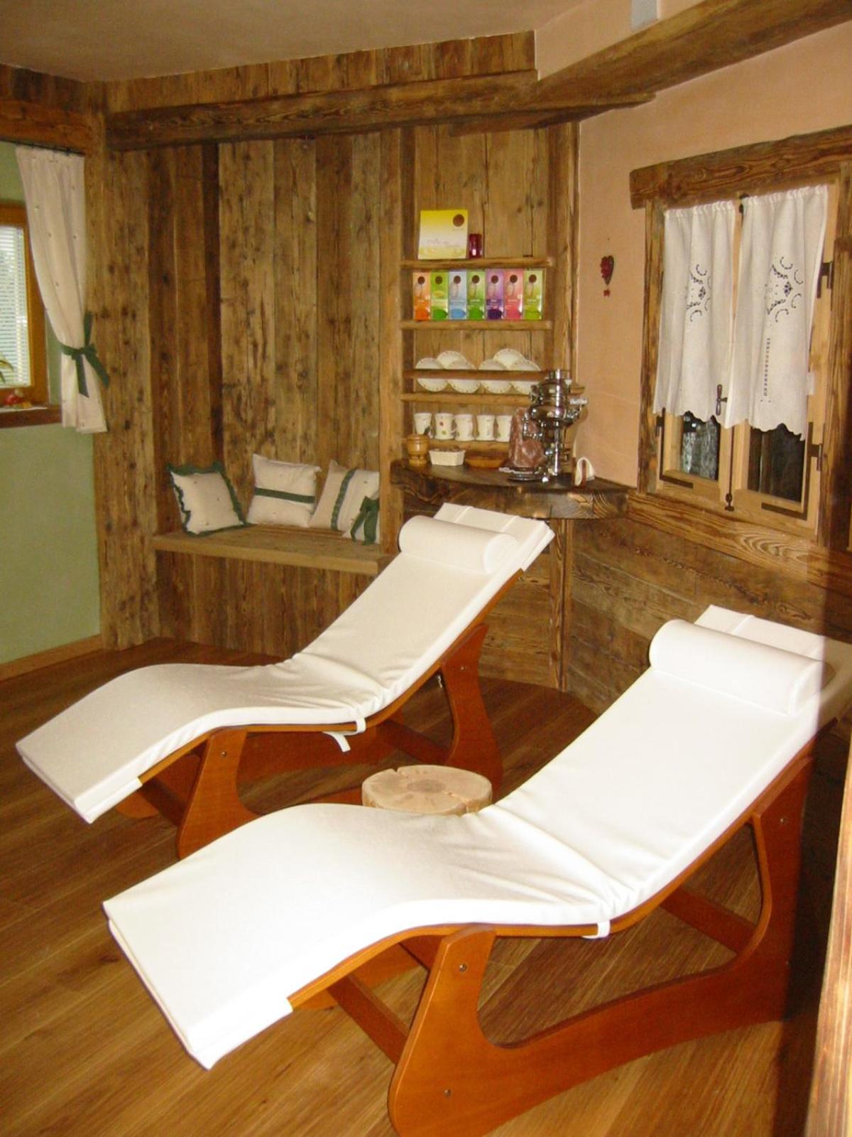 Agritur Golden Pause Villa Ton Bagian luar foto