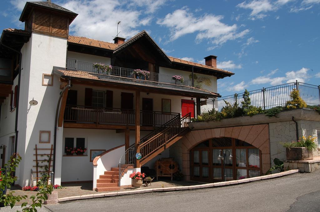 Agritur Golden Pause Villa Ton Bagian luar foto