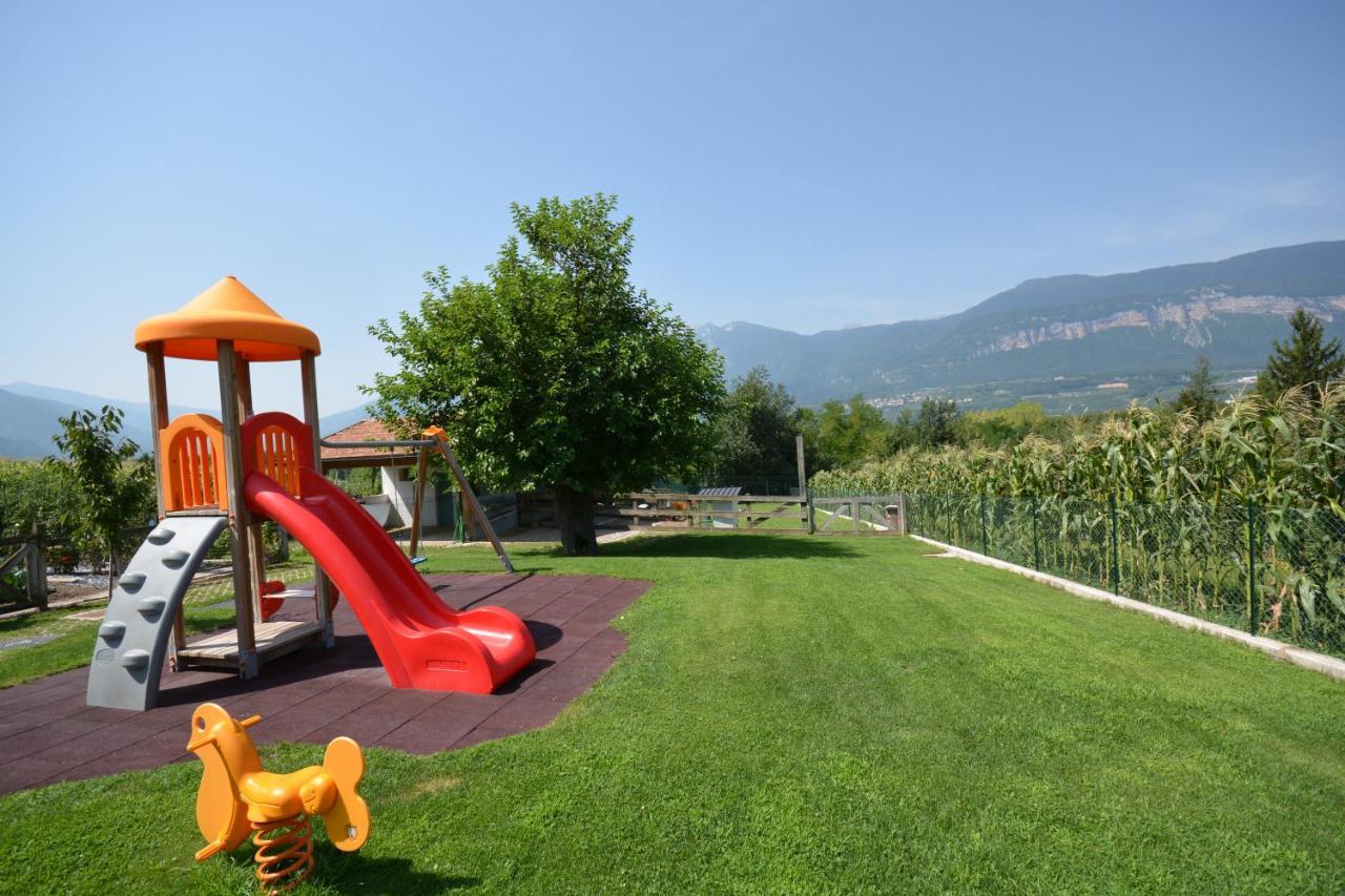 Agritur Golden Pause Villa Ton Bagian luar foto